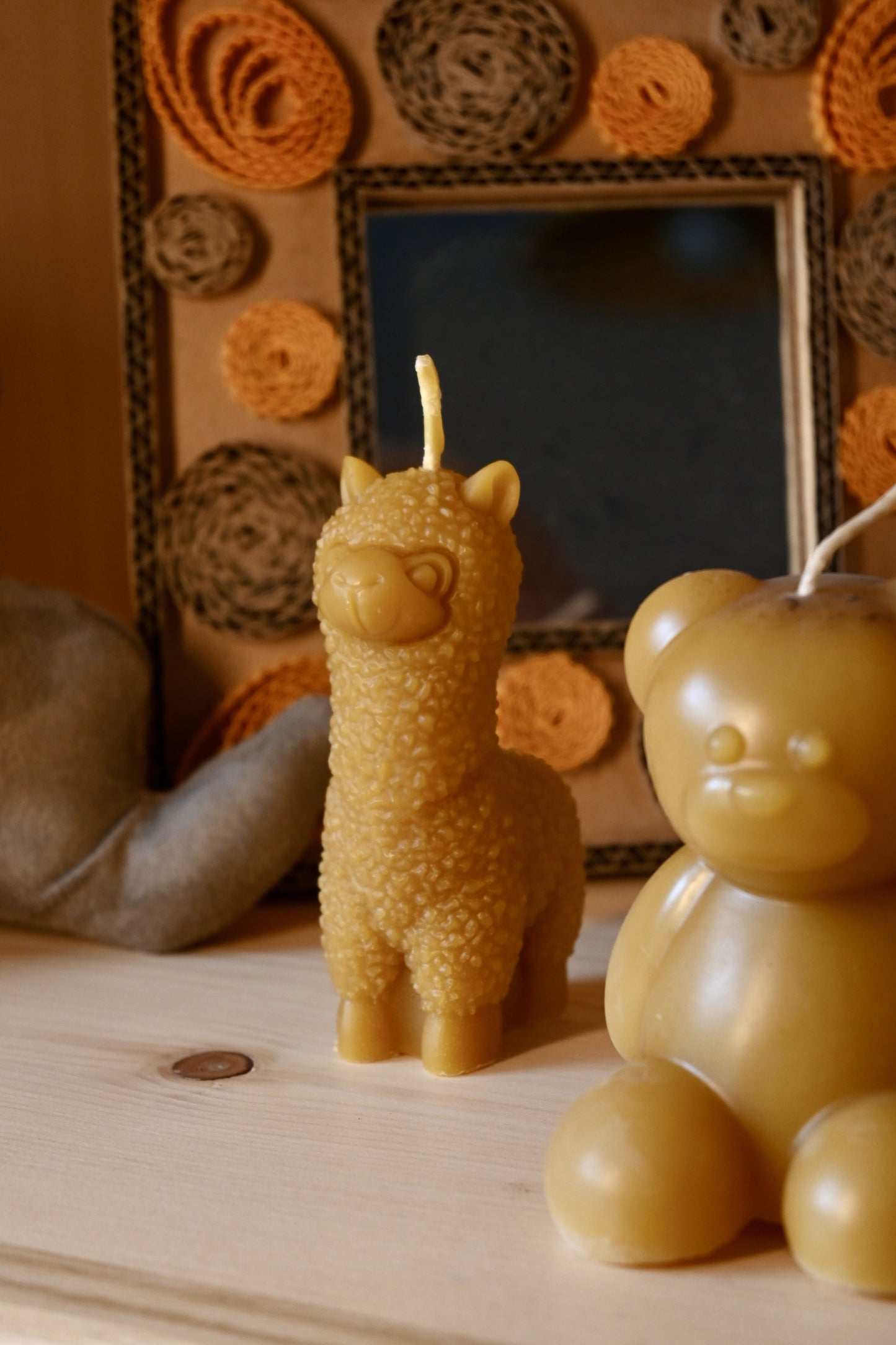 bougies cire d'abeille lama et ours